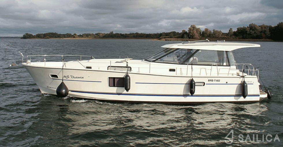 Delphia Escape 1350 - Yacht Charter Sailica