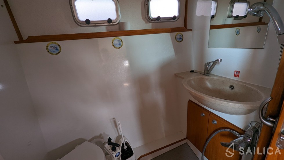 Pedro Skiron 35  - Yacht Charter Sailica