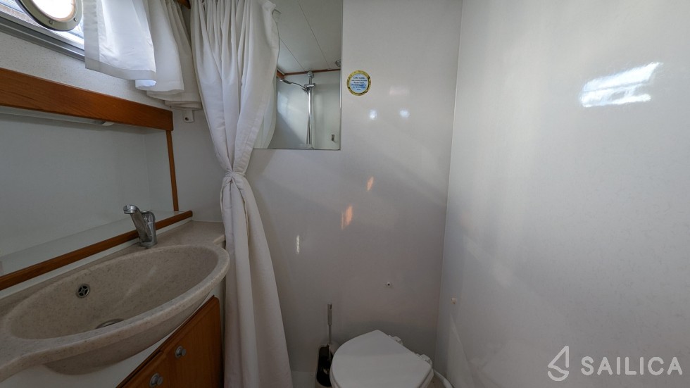 Pedro Skiron 35  - Yacht Charter Sailica