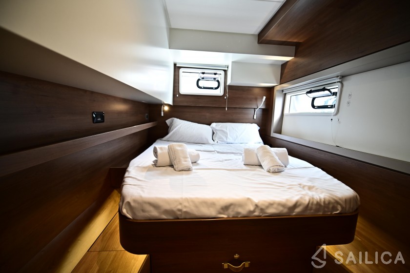 Bali 4.4 - Yacht Charter Sailica