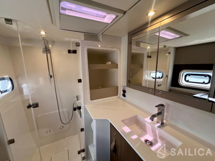 Bali Catspace - Yacht Charter Sailica