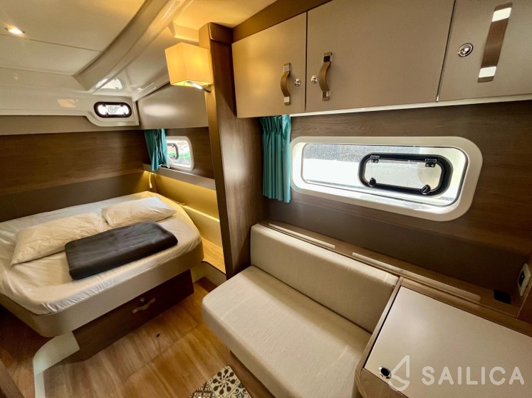 Bali Catspace - Yacht Charter Sailica