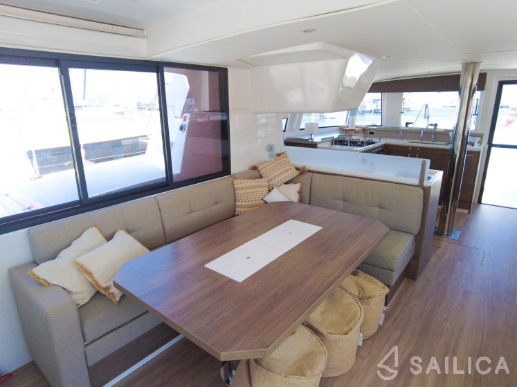 Bali 4.4 - Yacht Charter Sailica