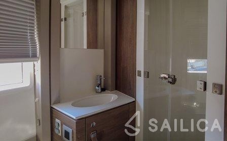 Bali 4.4 - Yacht Charter Sailica