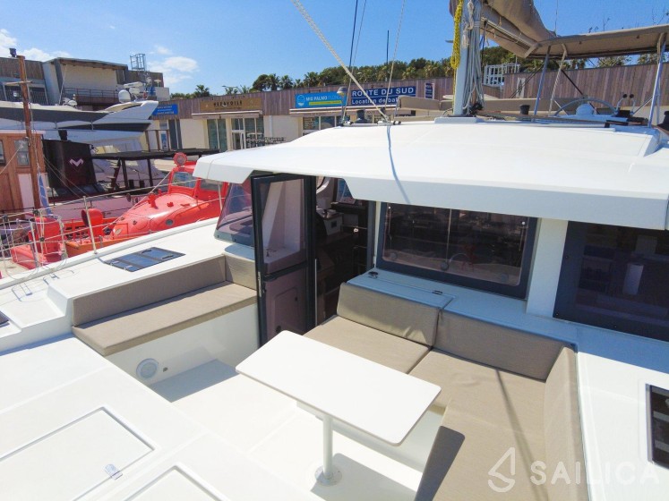 Bali 4.4 - Yacht Charter Sailica