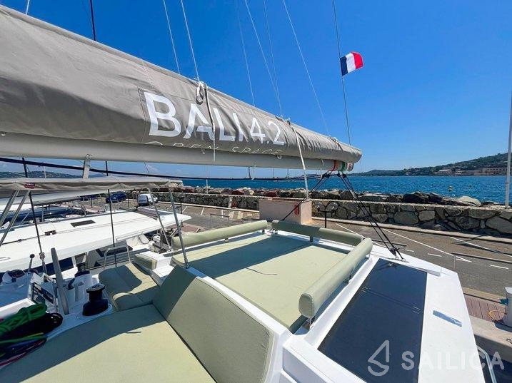 Bali 4.2 - Yacht Charter Sailica