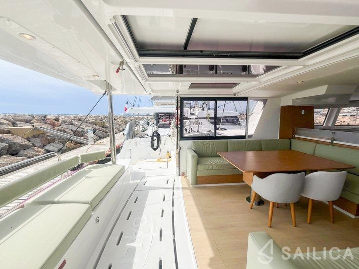 Bali 4.6 - Yacht Charter Sailica
