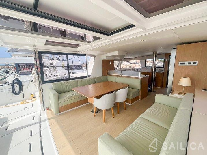 Bali 4.6 - Yacht Charter Sailica