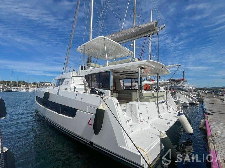 Bali 4.6 - Yacht Charter Sailica