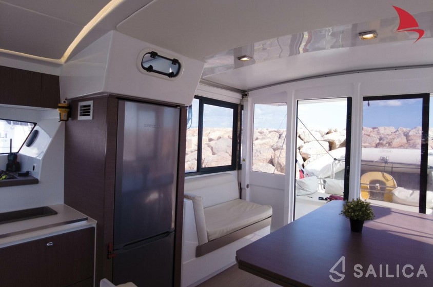 Bali 4.1 - Yacht Charter Sailica