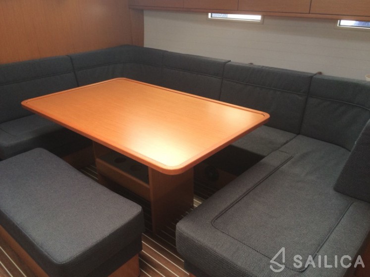 Bavaria 51 Cruiser - Yacht Charter Sailica