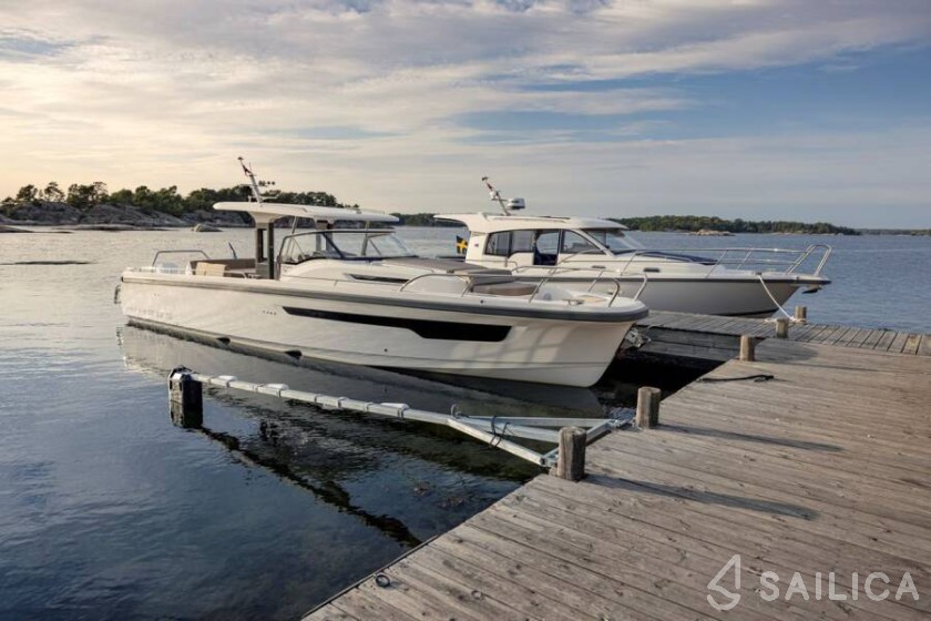 Nimbus Tender T11 - Yacht Charter Sailica