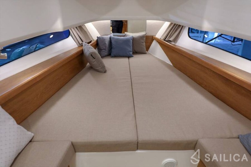 Nimbus Tender T11 - Yacht Charter Sailica