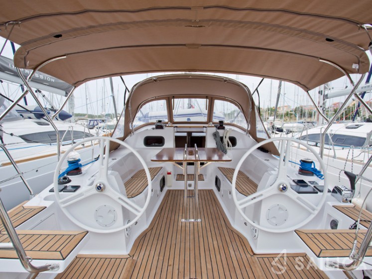 Elan 40 Impression - Yacht Charter Sailica