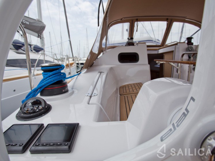 Elan 40 Impression - Yacht Charter Sailica
