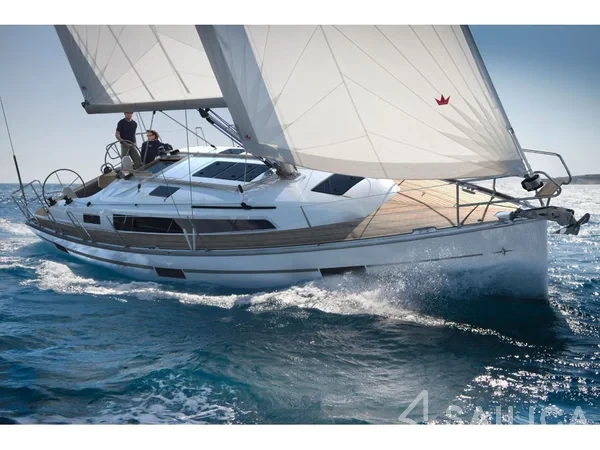 Bavaria 37 Cruiser - Yacht Charter Sailica