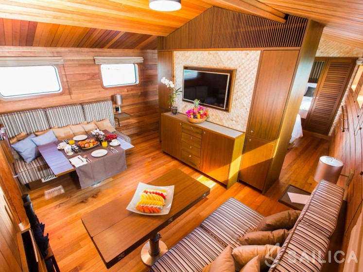 Custom Built - Yacht Charter Sailica