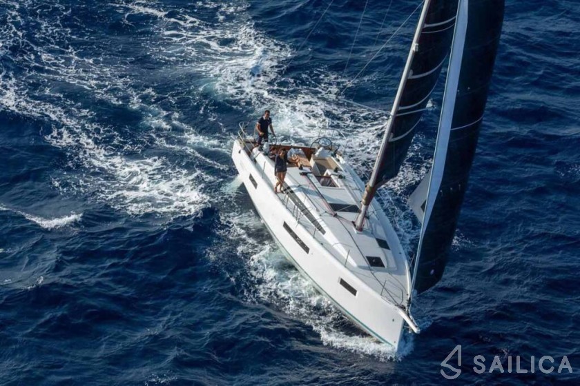 Sun Odyssey 410 - Yacht Charter Sailica