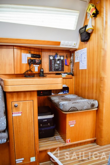 Elan 434 Impression - Yacht Charter Sailica