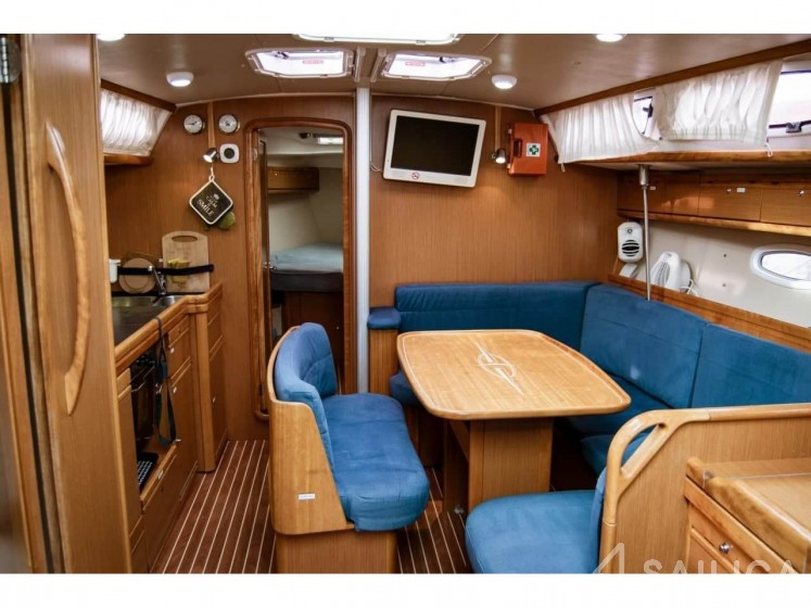Bavaria 40 - Yacht Charter Sailica