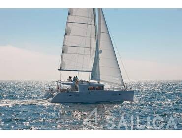 Lagoon 450  Flybridge - Yacht Charter Sailica