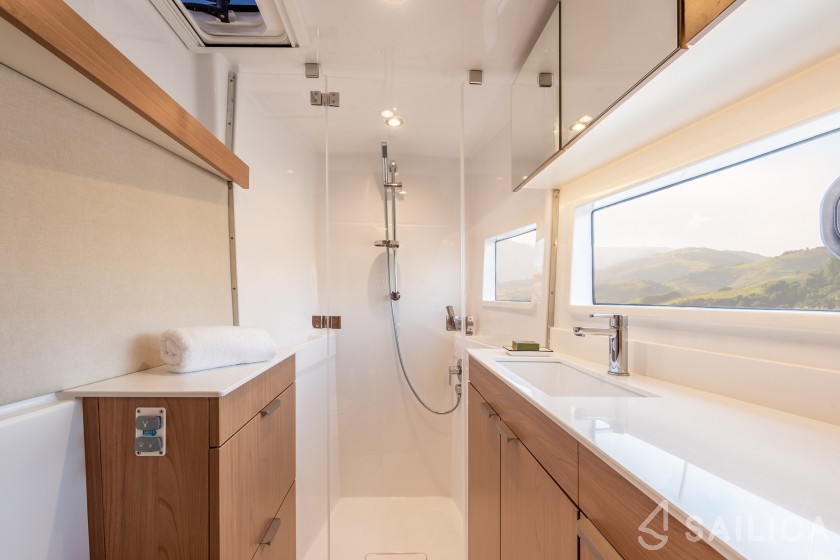 Bali Catsmart - Yacht Charter Sailica