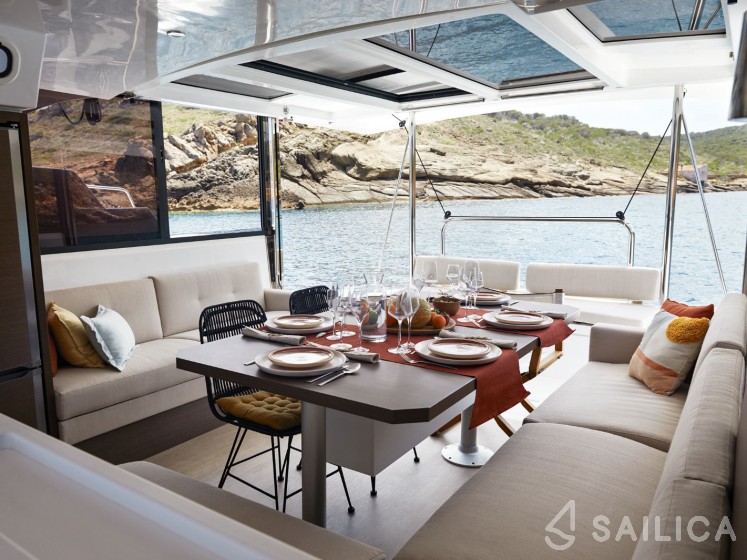 Bali Catspace - Yacht Charter Sailica