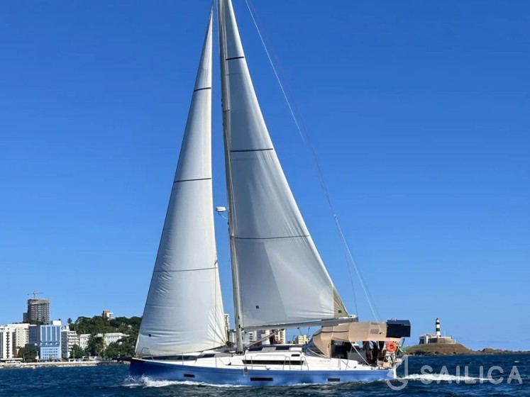 Delta 47 - Yacht Charter Sailica