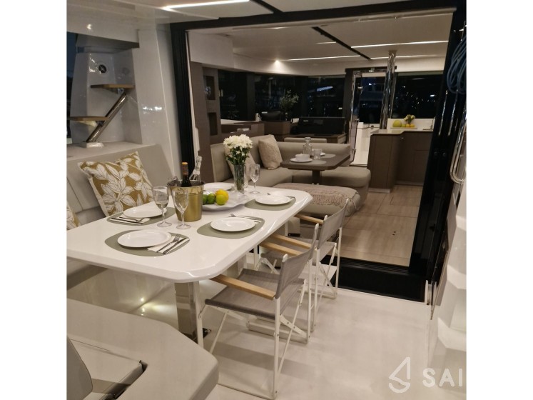 Leopard 46 - Yacht Charter Sailica