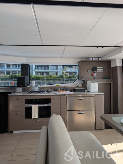 Leopard 46 - Yacht Charter Sailica