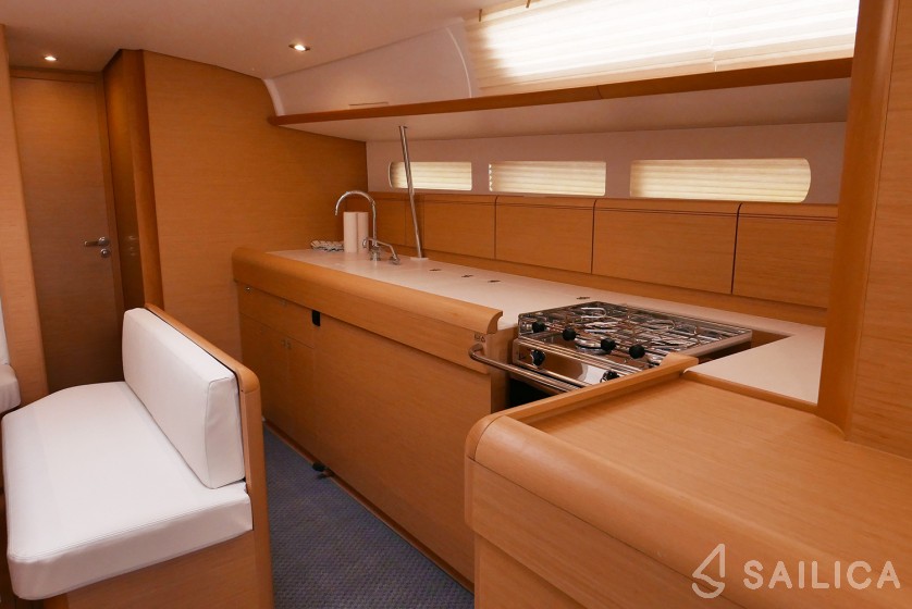 Sun Odyssey 519 - Yacht Charter Sailica