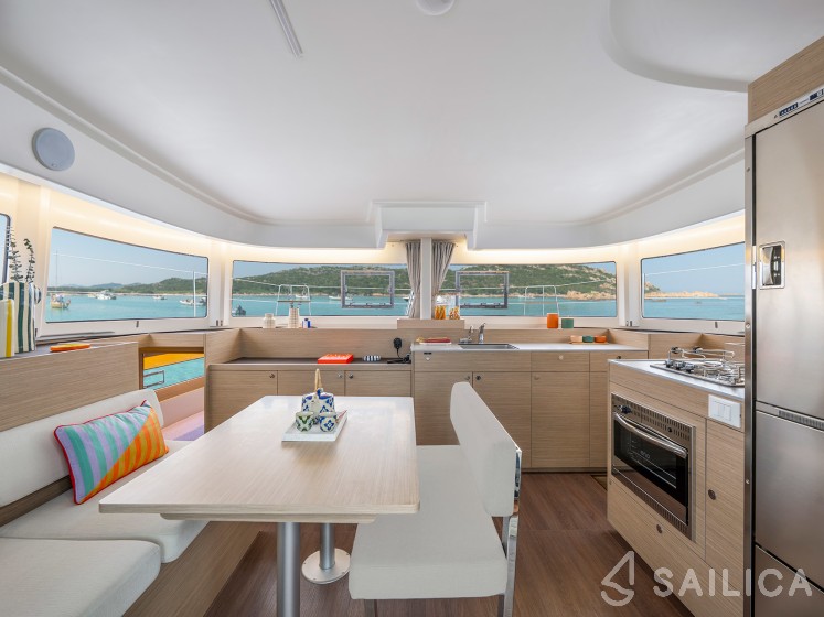 Lagoon 38 - Yacht Charter Sailica