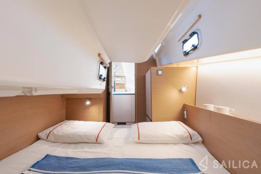 Sun Odyssey 350 - Yacht Charter Sailica