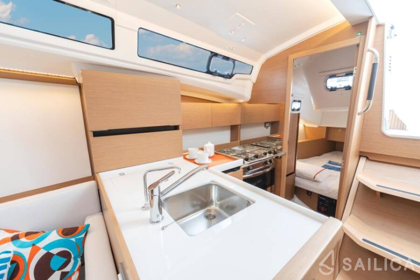 Sun Odyssey 350 - Yacht Charter Sailica
