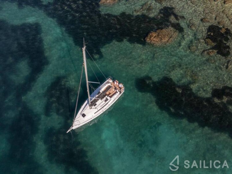 Sun Odyssey 350 - Yacht Charter Sailica