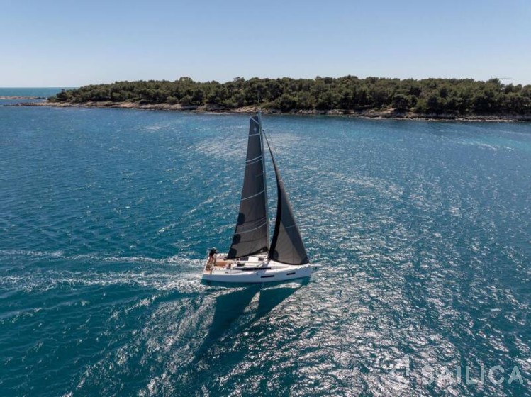 Sun Odyssey 350 - Yacht Charter Sailica