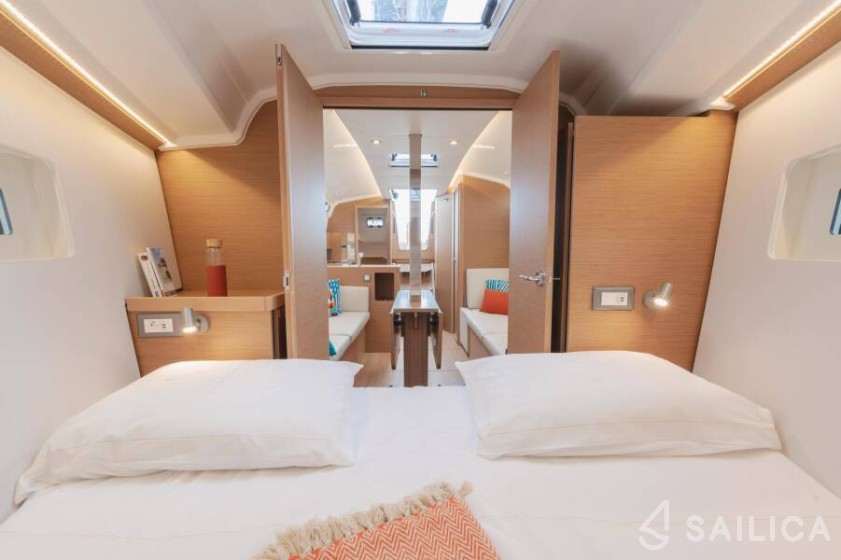 Sun Odyssey 350 - Yacht Charter Sailica