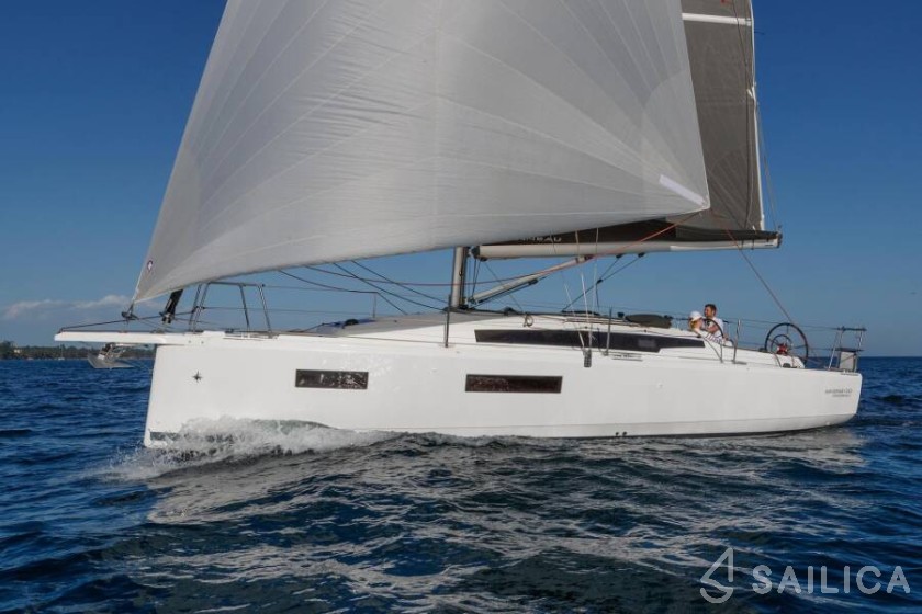 Sun Odyssey 350 - Yacht Charter Sailica