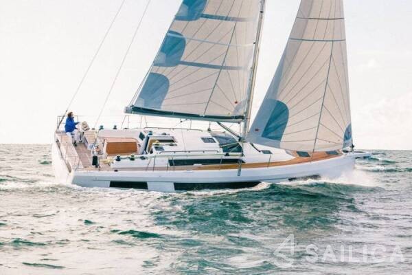 Dufour 44 - Yacht Charter Sailica
