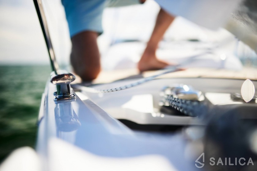 Maxus 35 - Yacht Charter Sailica