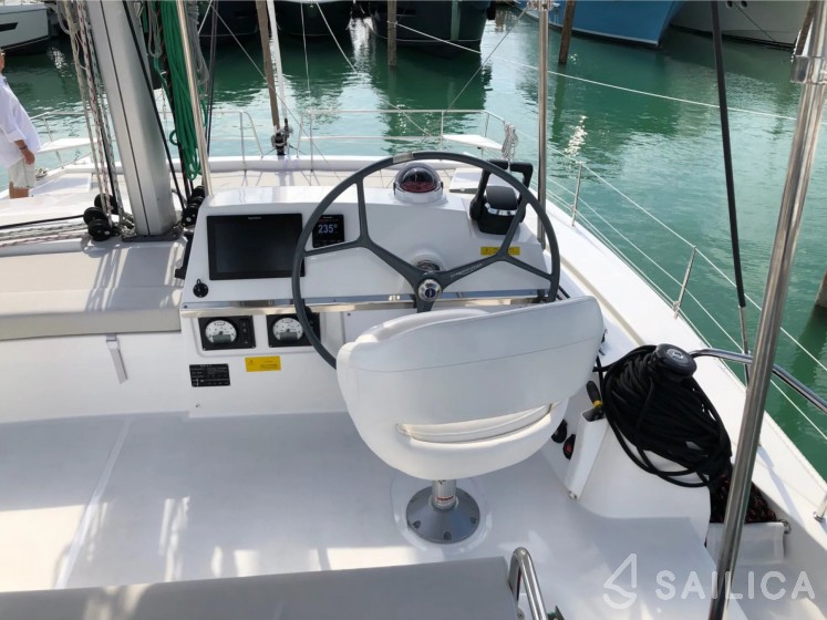 Bali 4.3 - Yacht Charter Sailica
