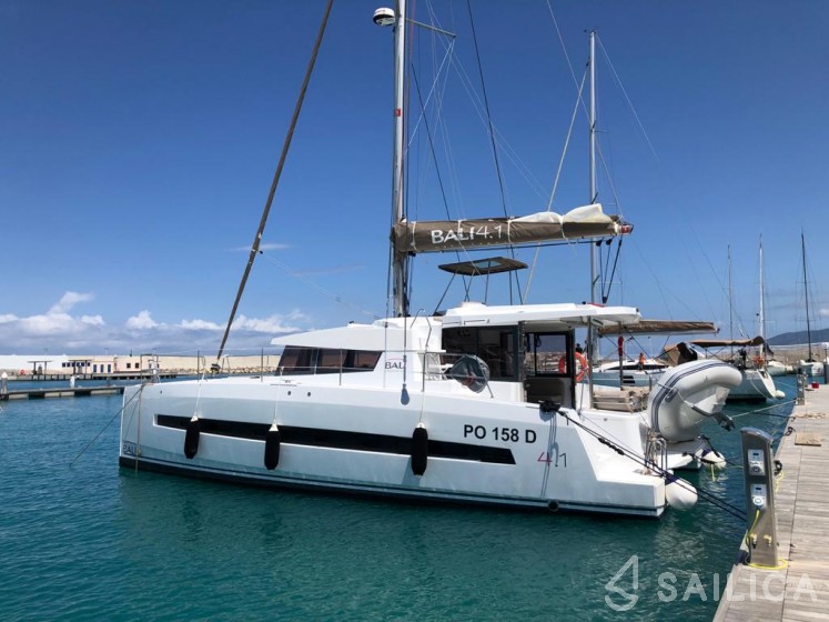 Bali 4.1 - Yacht Charter Sailica