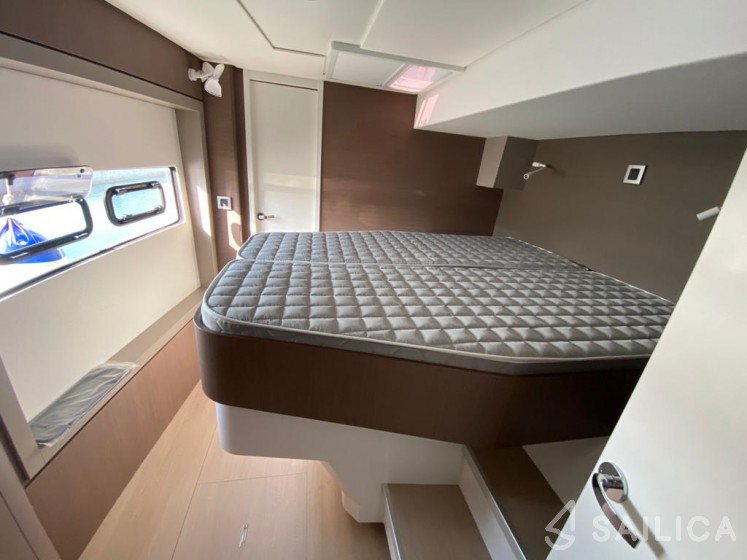 Bali 4.8  - Yacht Charter Sailica