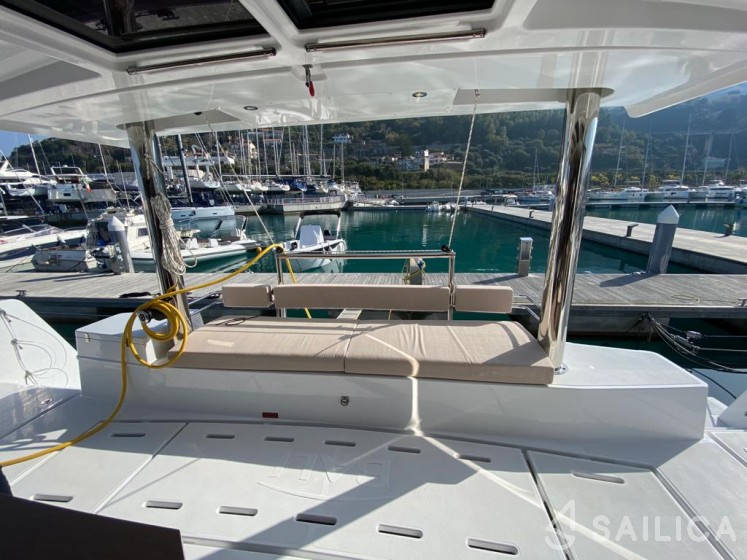 Bali 4.8  - Yacht Charter Sailica