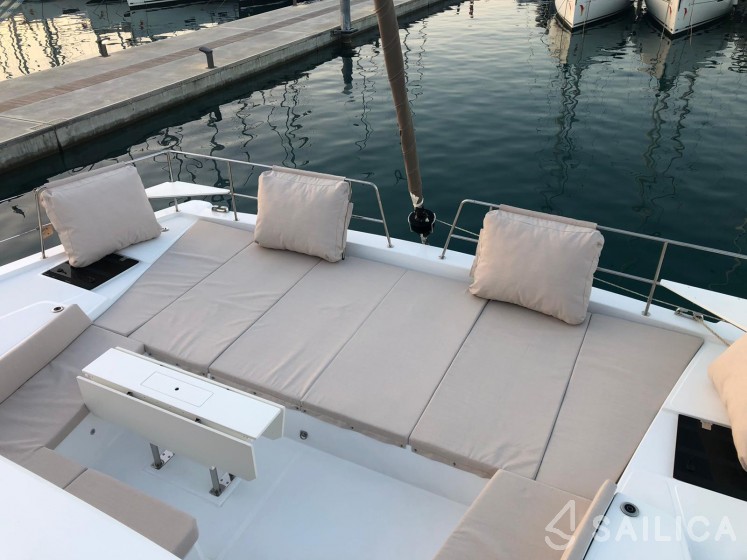 Bali 4.8  - Yacht Charter Sailica