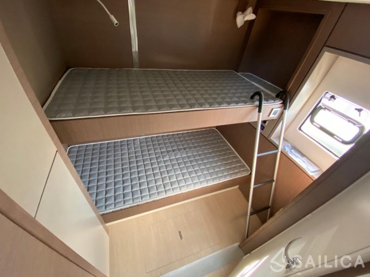 Bali 4.8  - Yacht Charter Sailica
