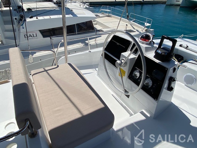 Bali 4.6 - Yacht Charter Sailica