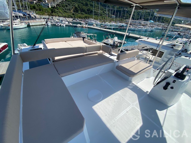 Bali 4.6 - Yacht Charter Sailica