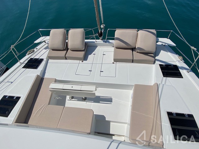 Bali 4.6 - Yacht Charter Sailica