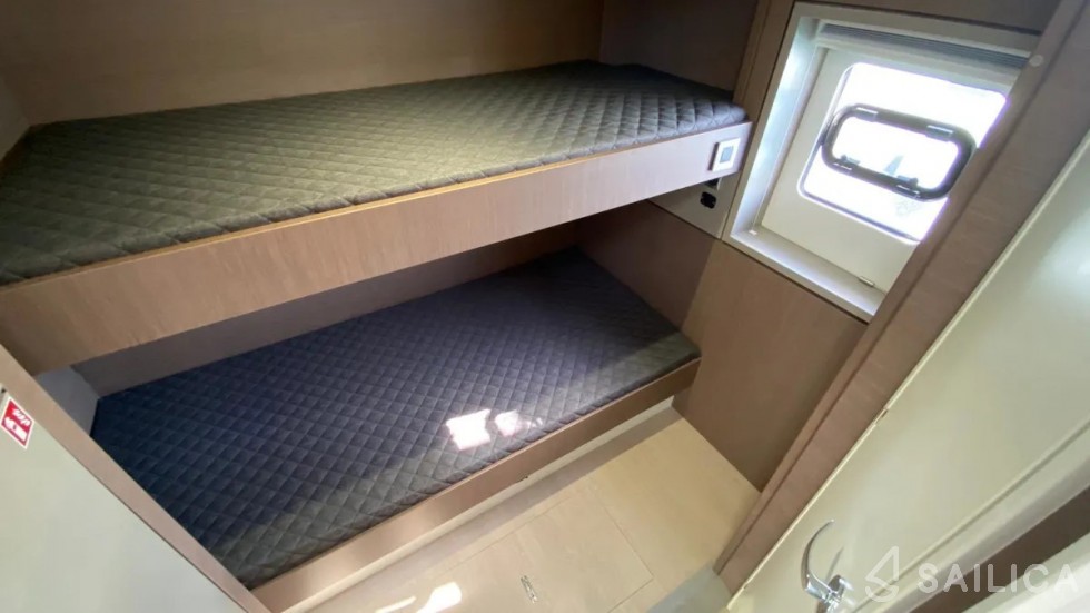 Bali 4.8  - Yacht Charter Sailica